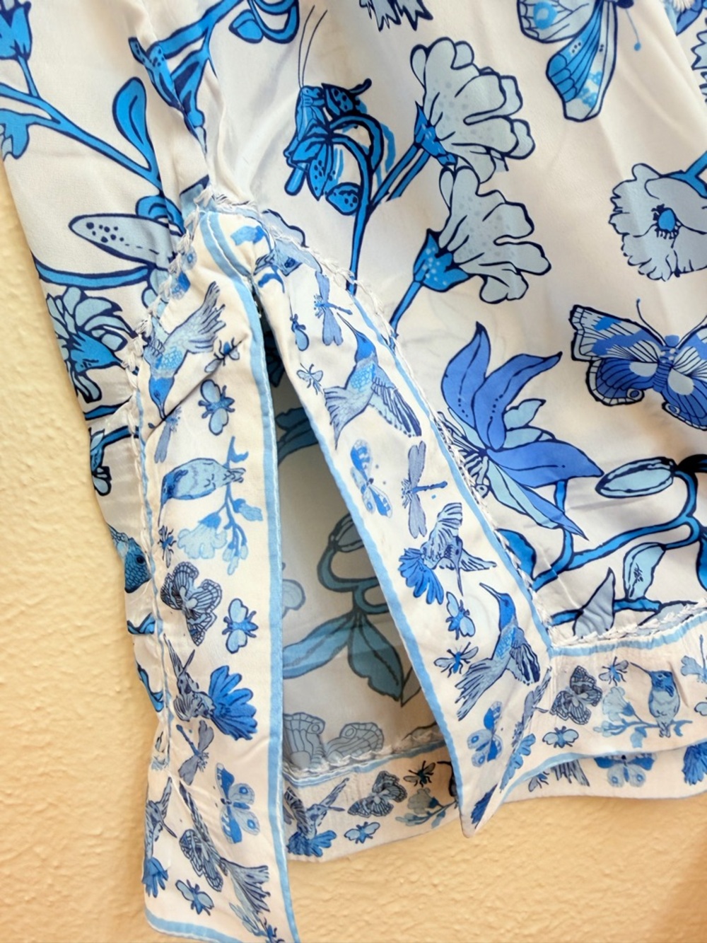 Gretchen Scott blue white hummingbird tunic blouse - Picture 8 of 11